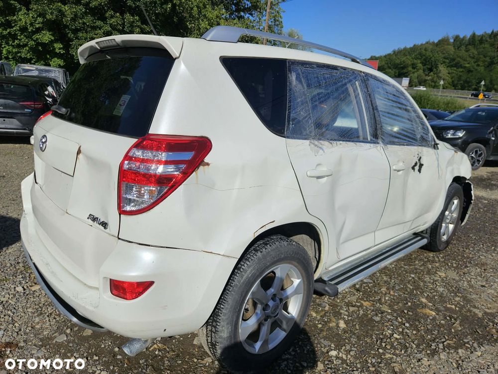 Toyota RAV4 2.2 D-4D 4x2 Travel - 7