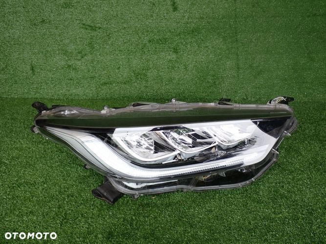 TOYOTA YARIS IV FULL LED 20- reflektor prawy lampa prawa 27583R - 1