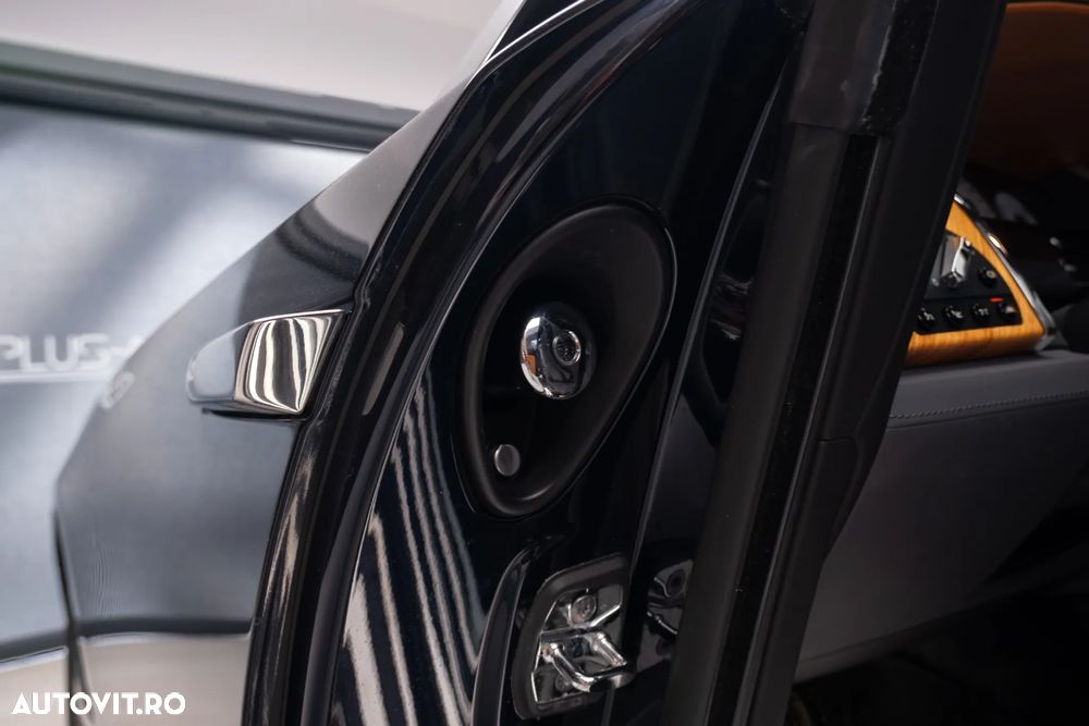 Rolls-Royce Wraith - 13