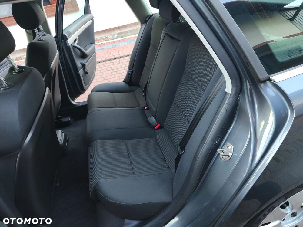 Audi A4 Avant 1.8 T - 22