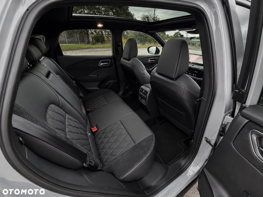 Nissan Qashqai 1.3 DIG-T MHEV Tekna+ Xtronic - 19