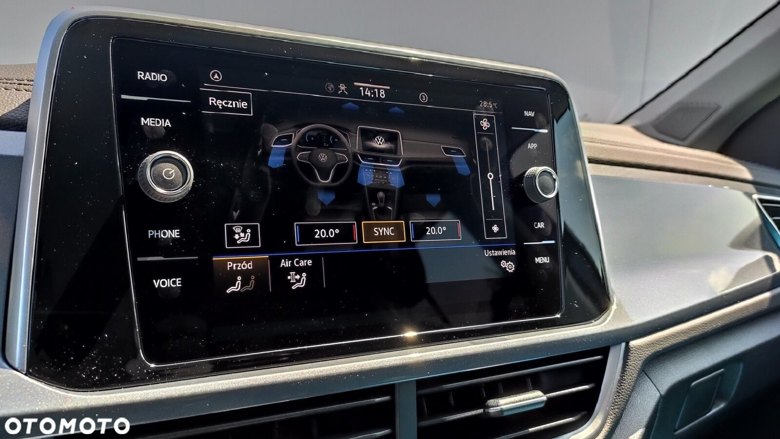 Volkswagen T-Roc - 23