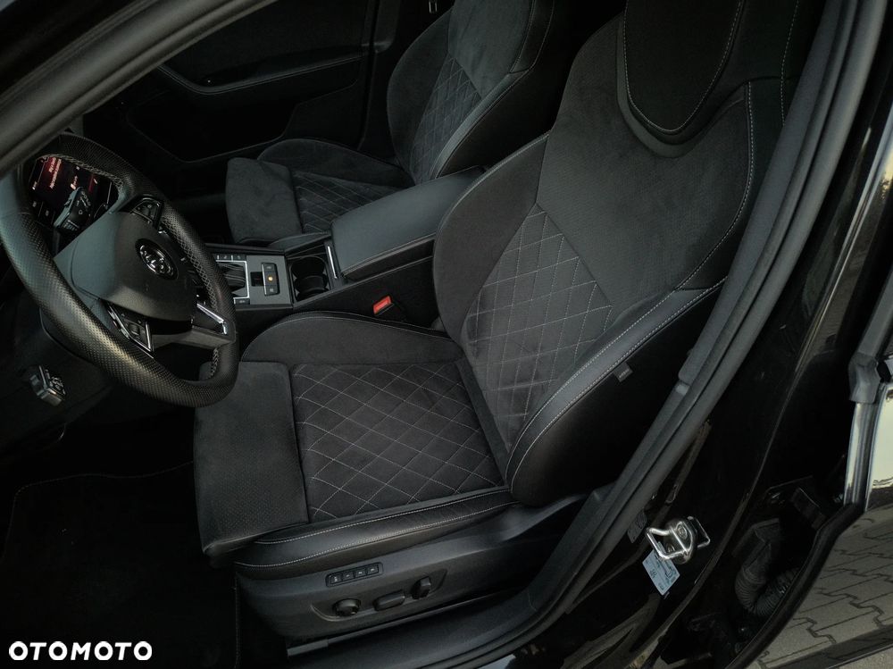 Skoda Superb 2.0 TDI 4x4 DSG Sportline - 22