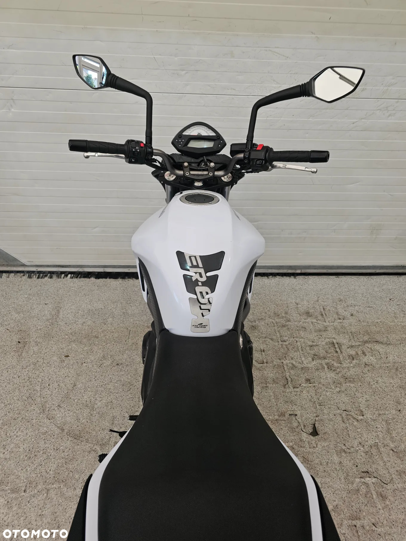 Kawasaki ER - 31