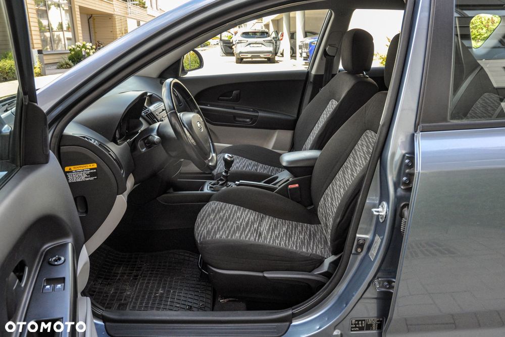 Kia Ceed - 7