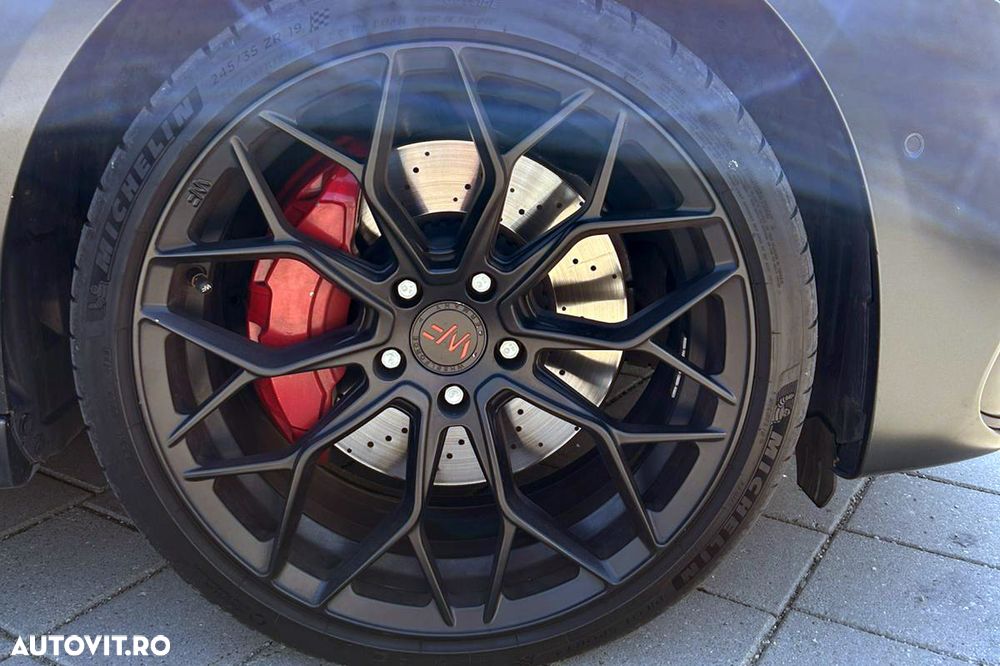 Mercedes-Benz C 300 e 9G-TRONIC AMG Line - 13