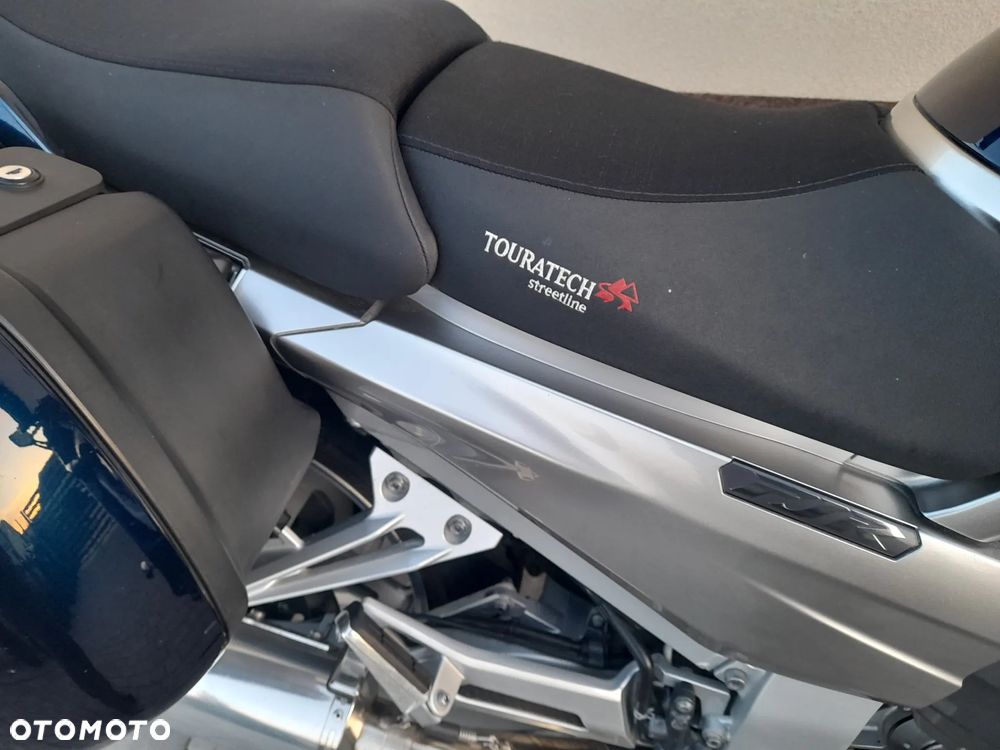 Yamaha FJR - 16