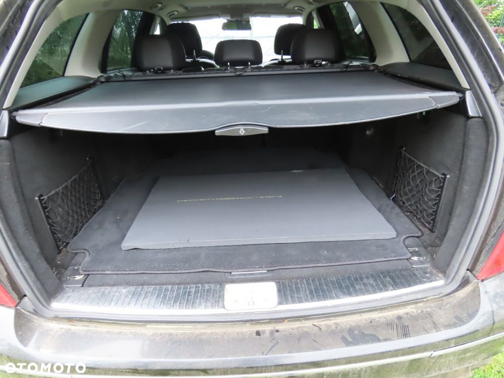 Mercedes-Benz Klasa C 350 CDI DPF (BlueEFFICIENCY) 7G-TRONIC Avantgarde - 11