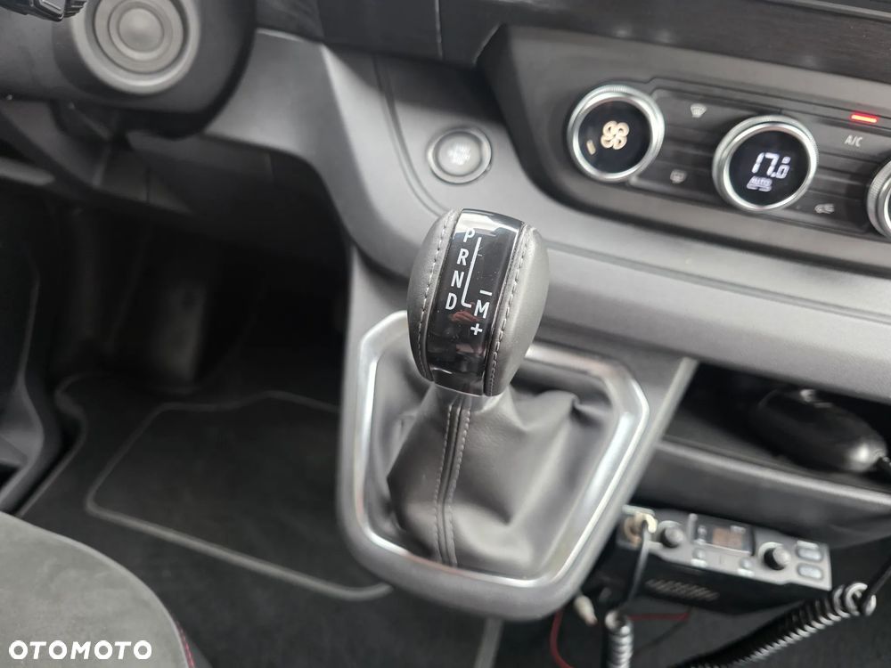 Renault Trafic L2H1 Long - 23