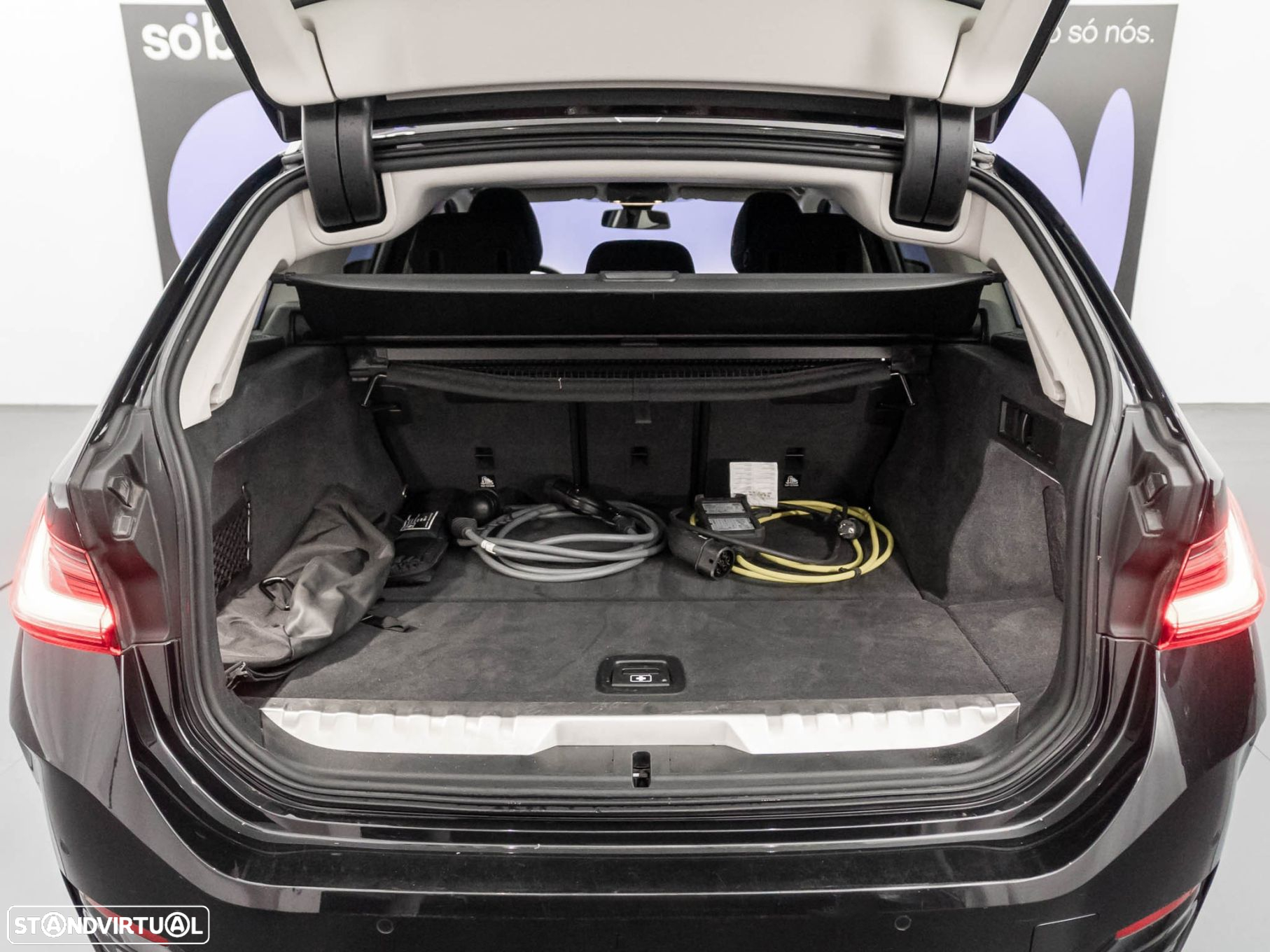 BMW 320 e Touring Auto - 13
