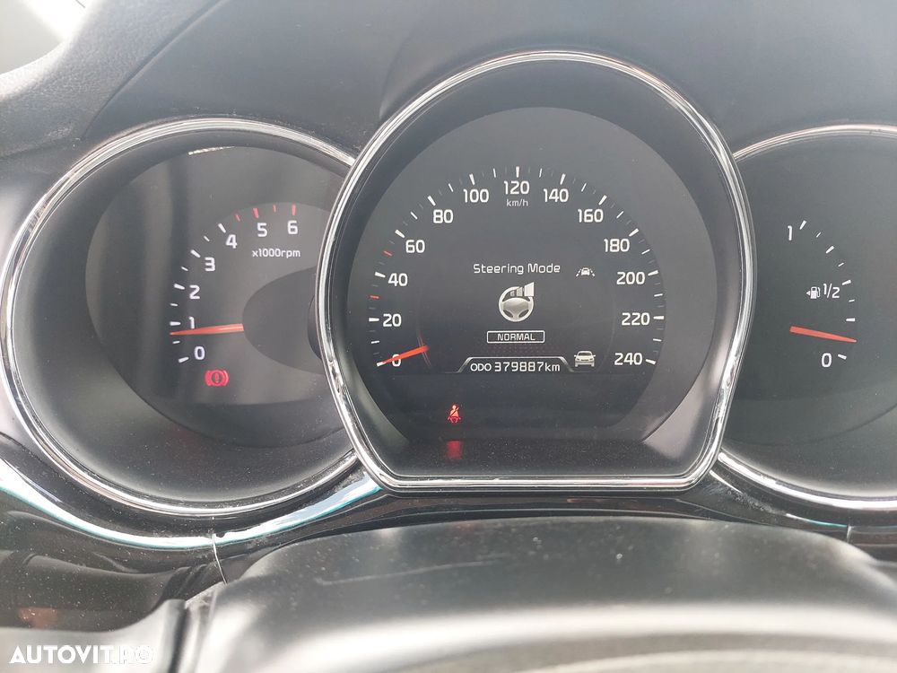 Kia Ceed - 12