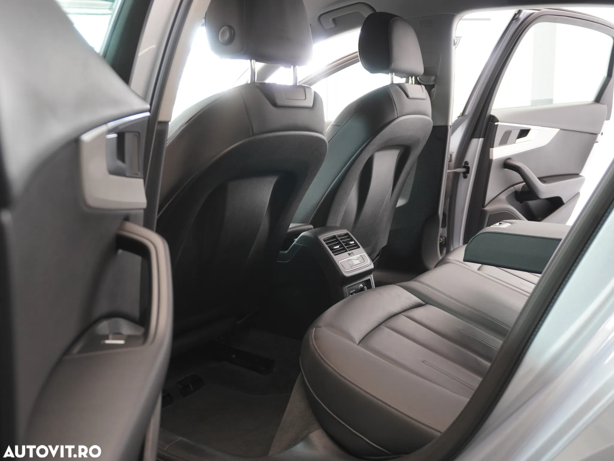 Audi A4 30 TDI S tronic advanced - 19