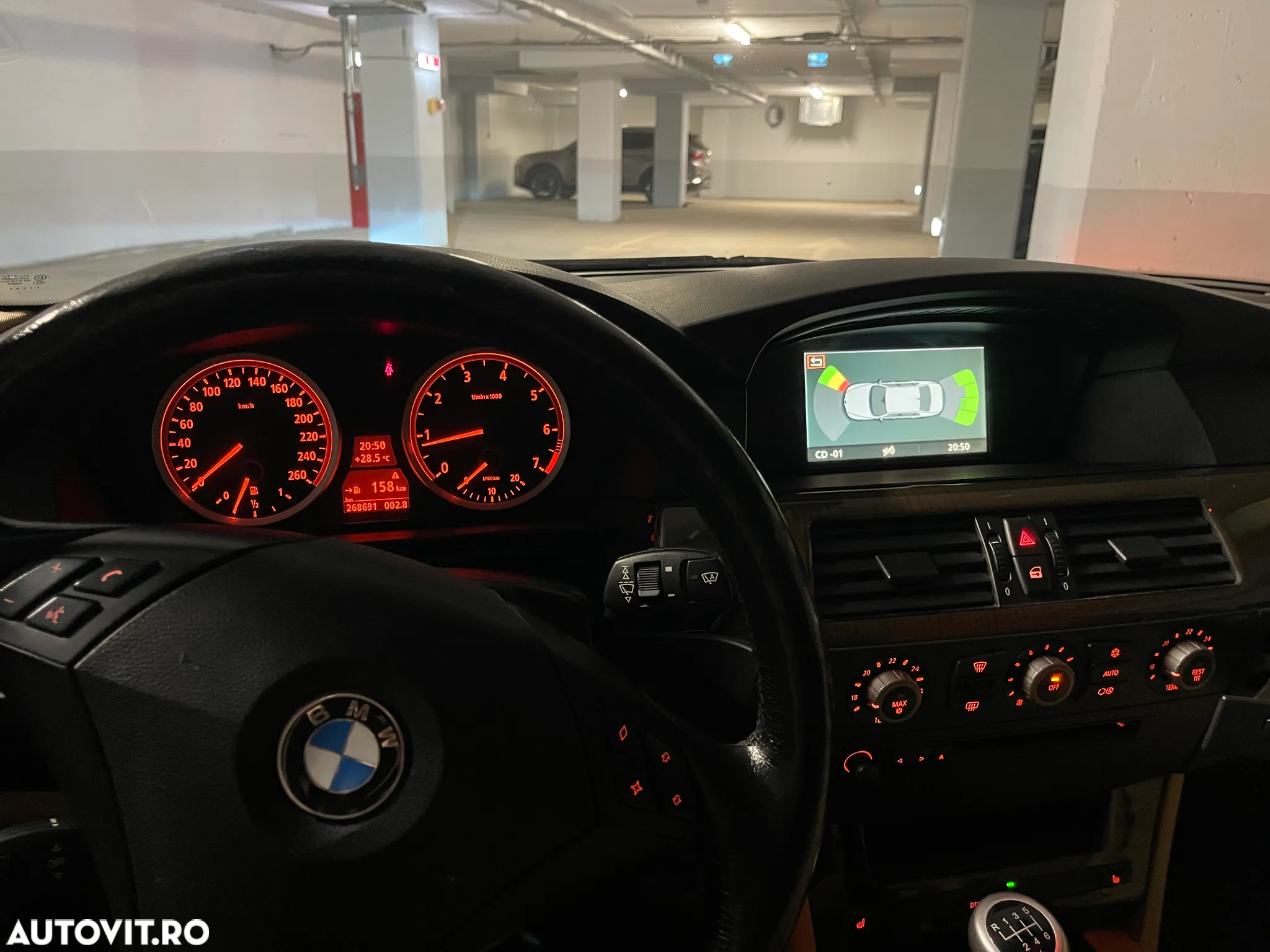 BMW Seria 5 520i - 18