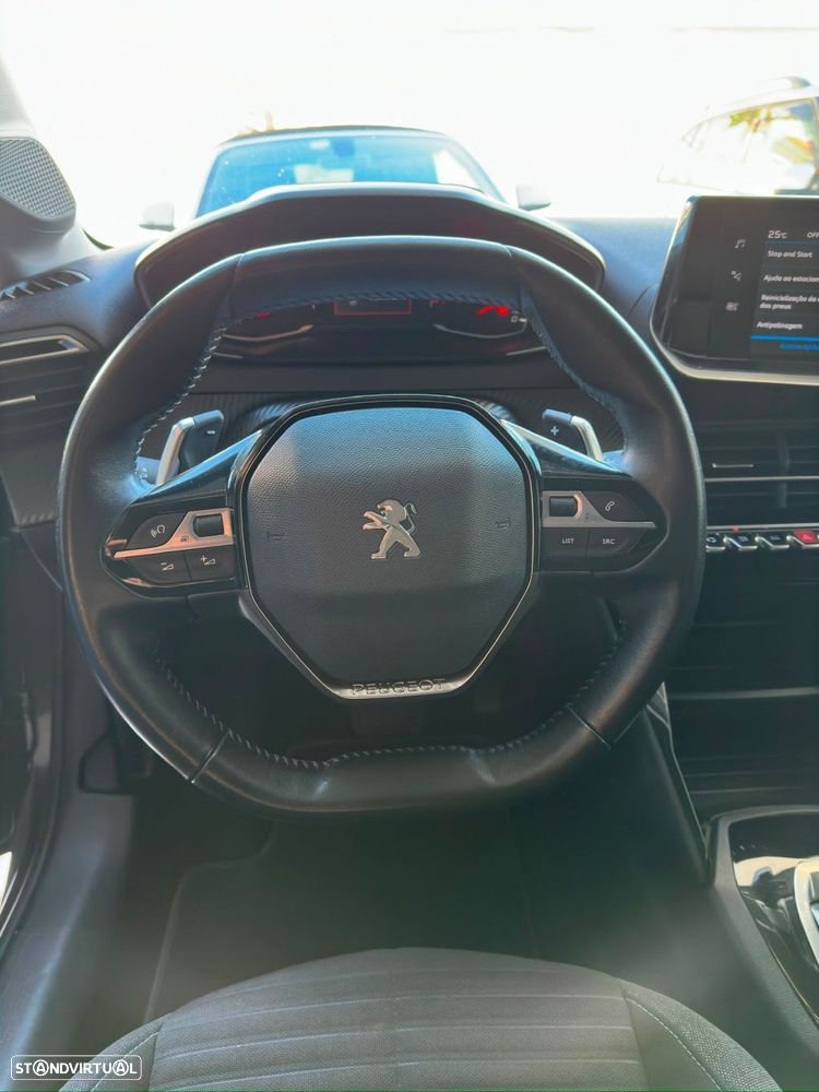 Peugeot 208 1.2 PureTech Style EAT6 - 11