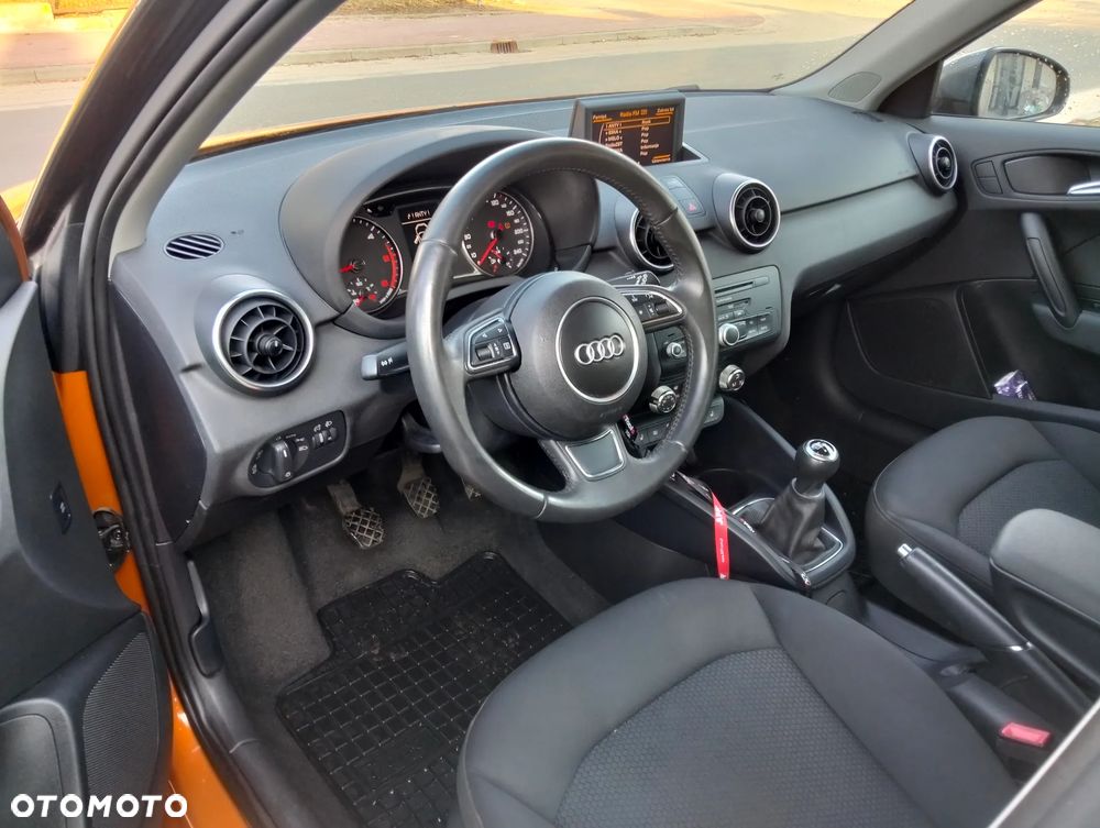 Audi A1 Sportback 1.6 TDI design - 5