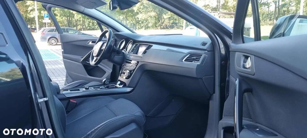 Peugeot 508 RXH Hybrid4 - 6