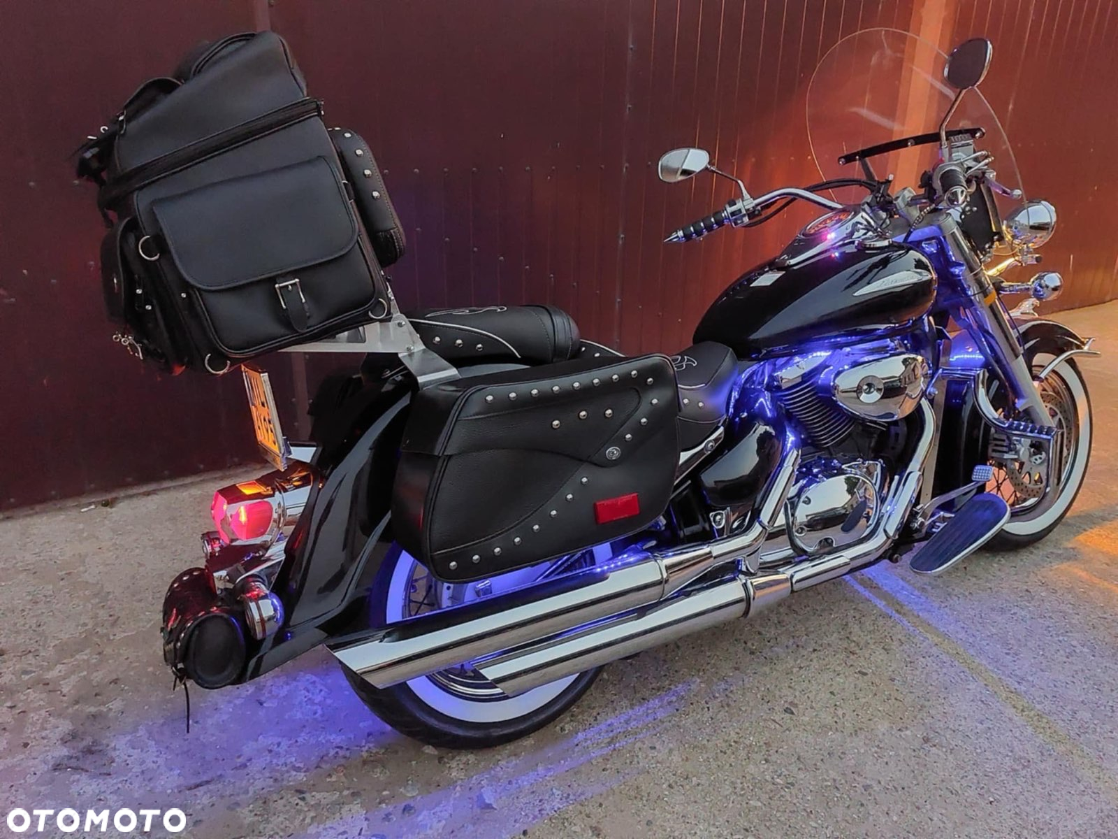 Suzuki Intruder - 19