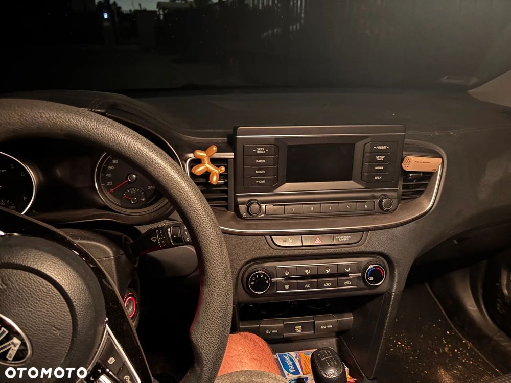 Kia Ceed 1.0 T-GDI M - 4
