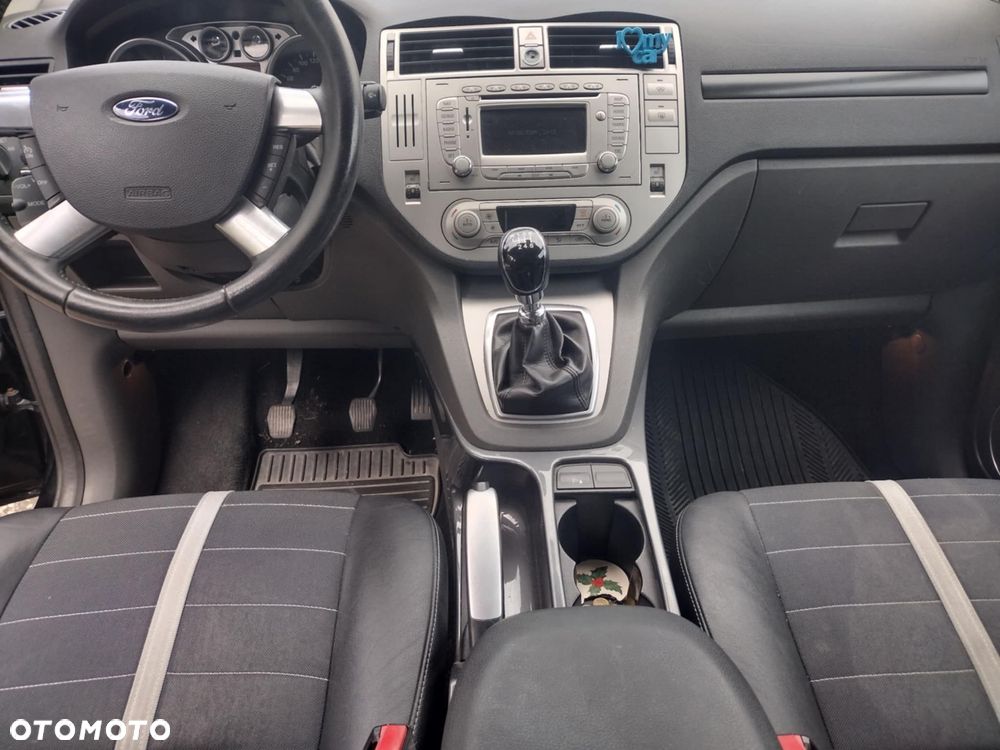 Ford Kuga 2.0 TDCi Titanium - 8