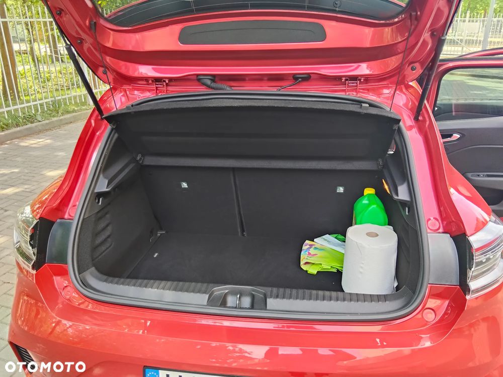 Renault Clio - 11