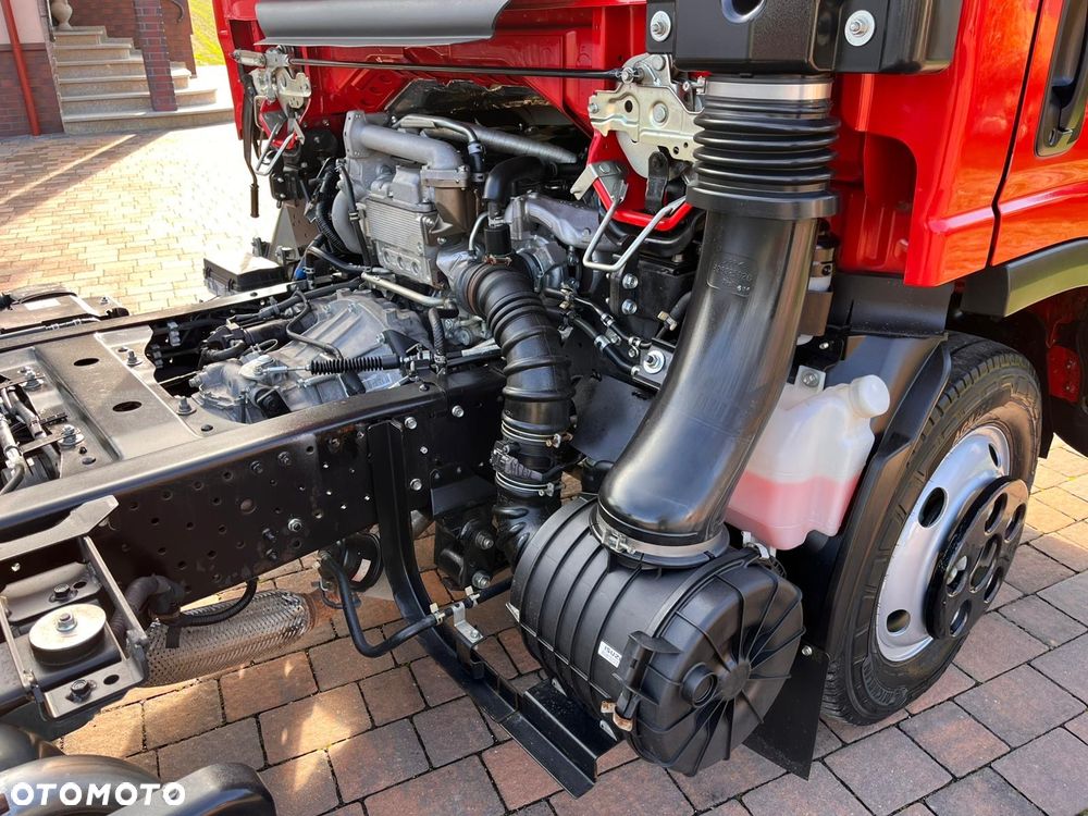 Isuzu N35 - 11