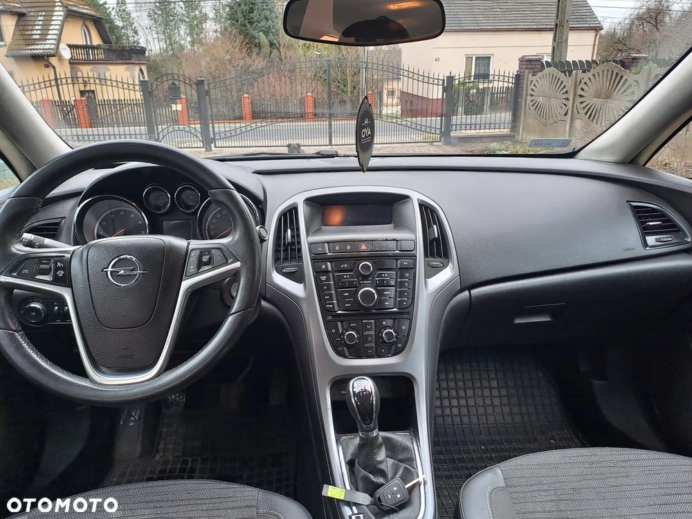 Opel Astra - 11