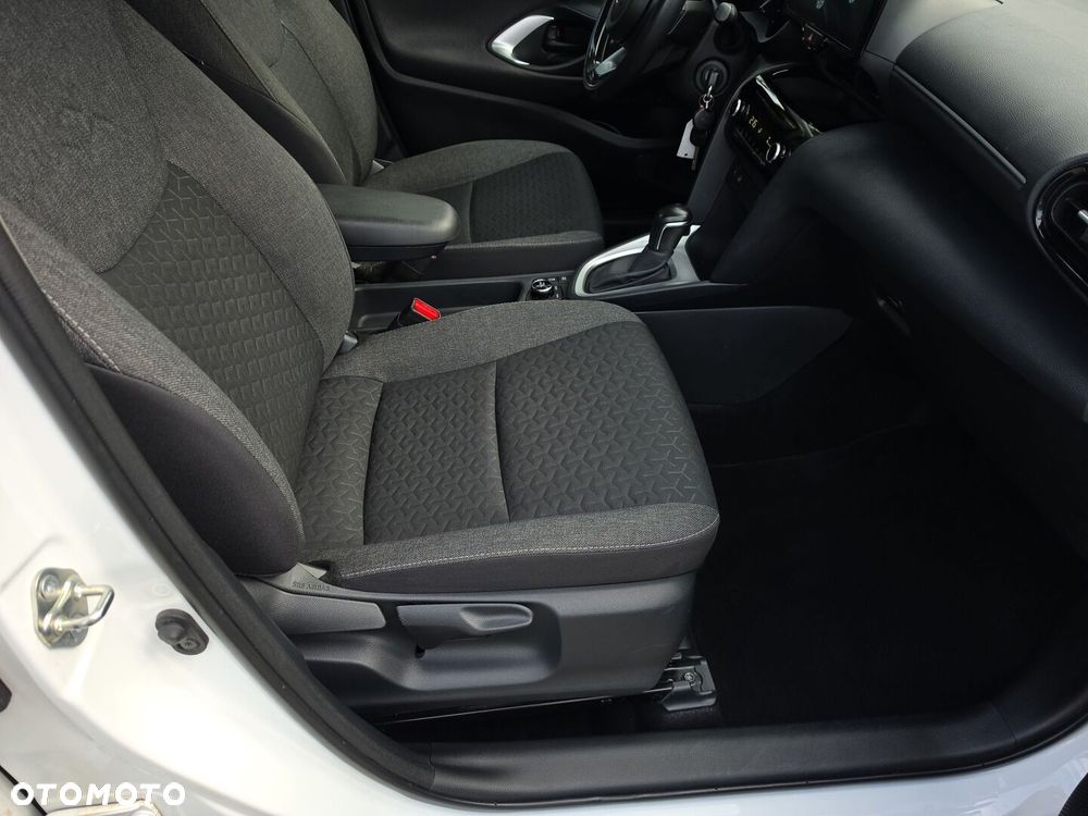 Toyota Yaris Cross Hybrid 1.5 Comfort 4x4 - 15