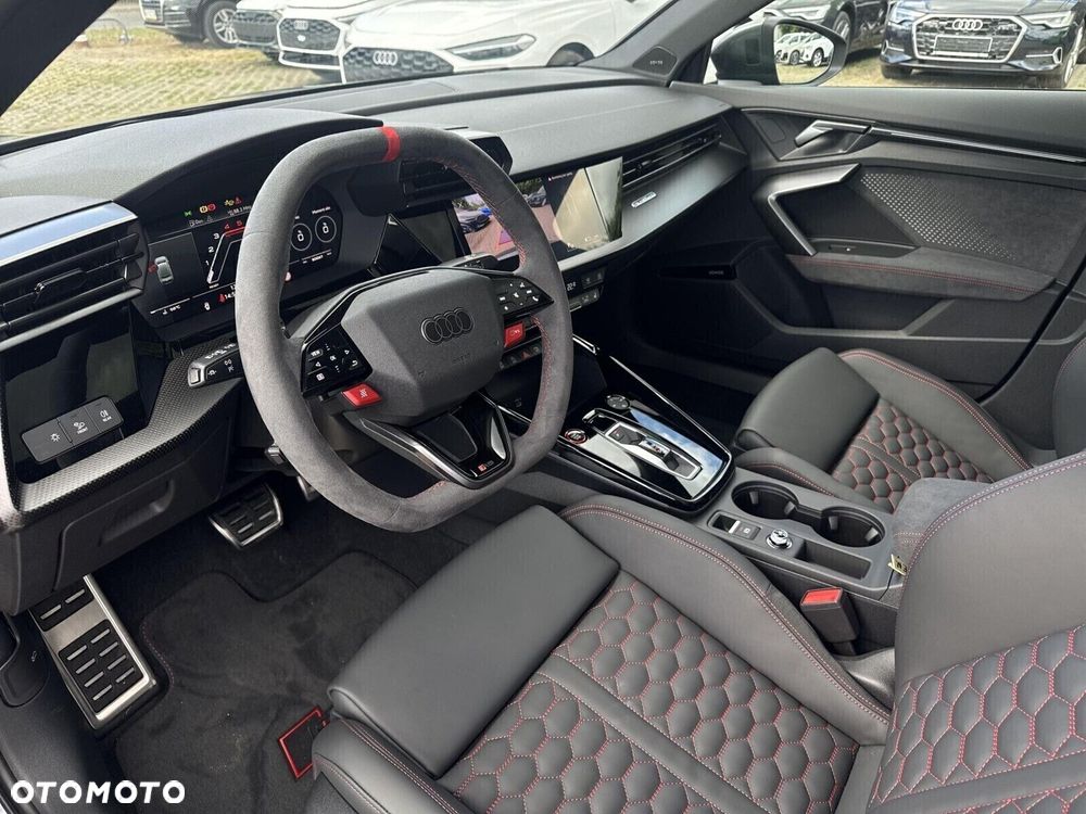 Audi RS3 Limousine - 9