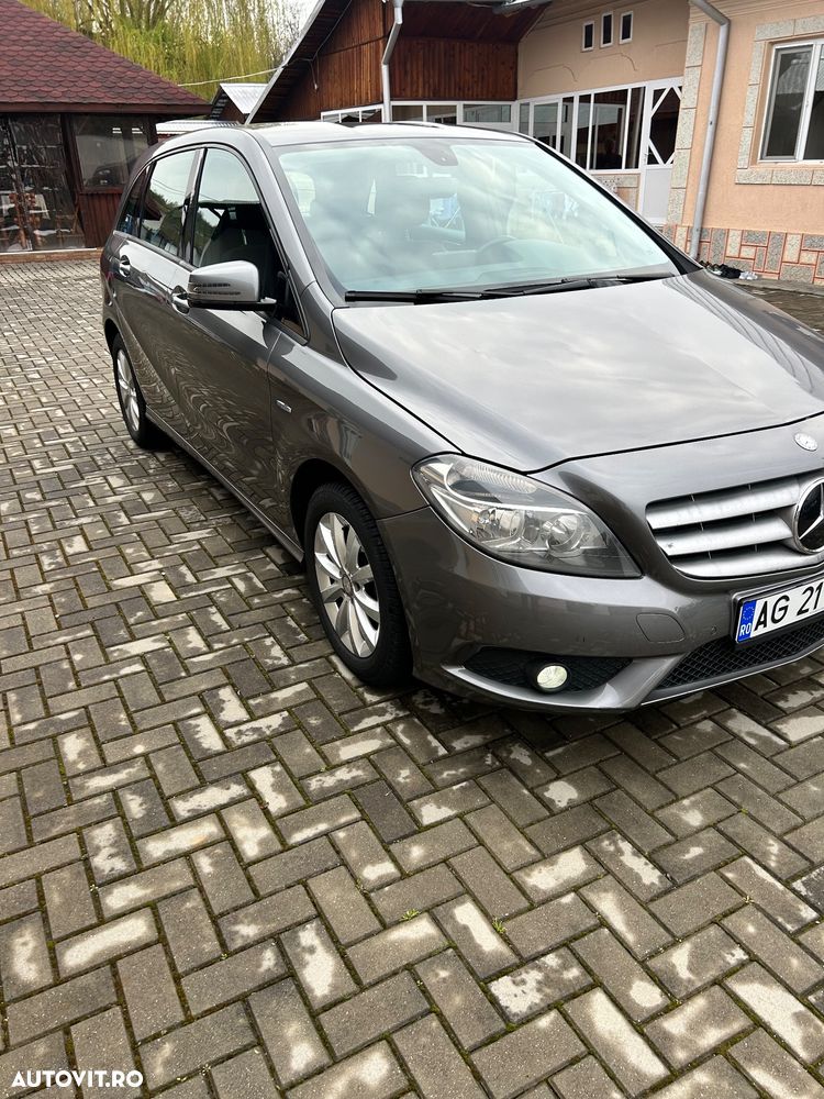 Mercedes-Benz B 180 BlueEfficiency Edition 1 - 6