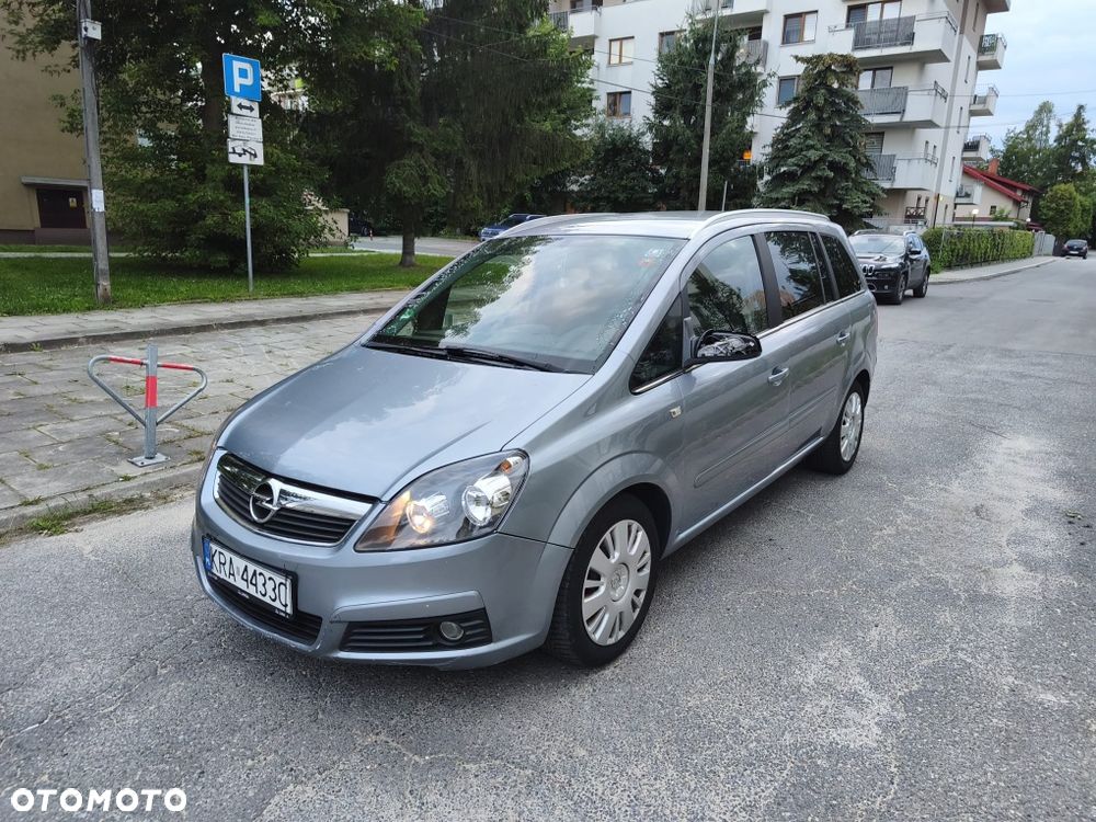 Opel Zafira - 1