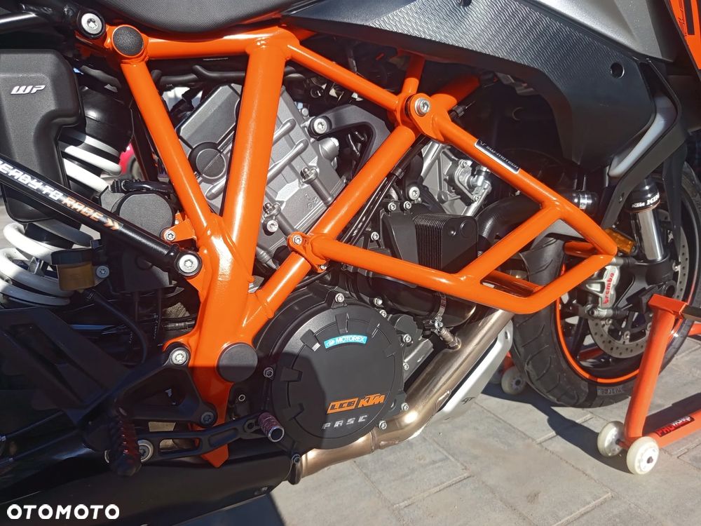KTM Super Duke - 14