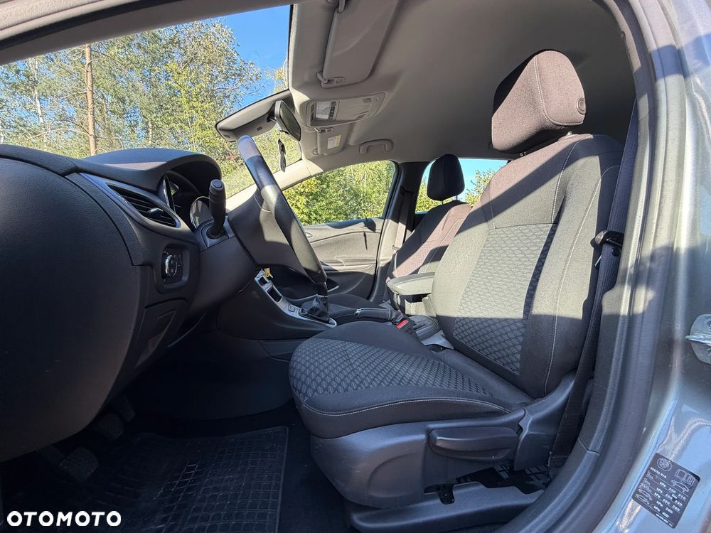 Opel Astra 1.2 T Edition S&S - 18