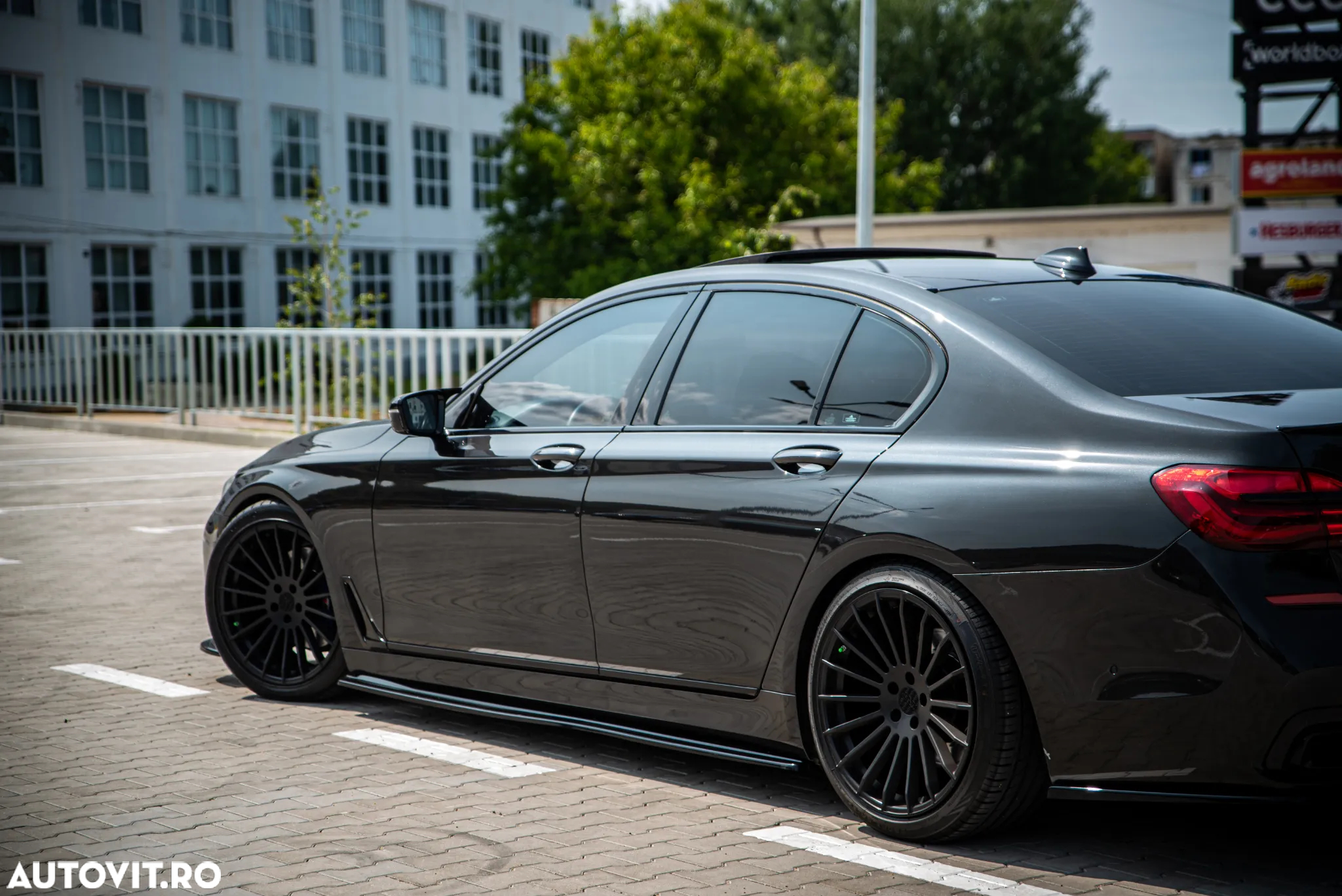BMW Seria 7 730d - 9