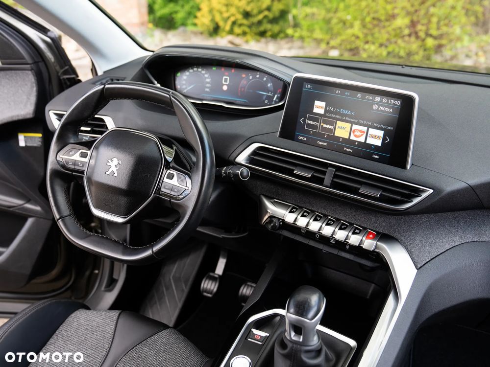 Peugeot 3008 1.2 PureTech Allure - 32