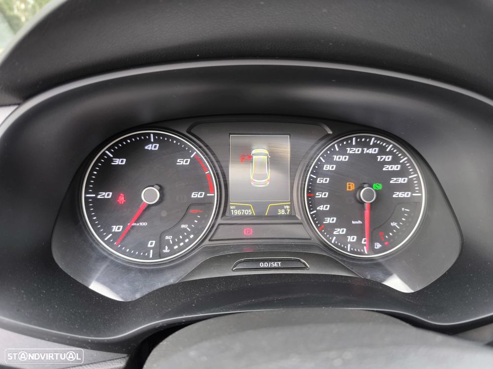 SEAT Leon 2.0 TDI DPF S&S DSG FR - 42