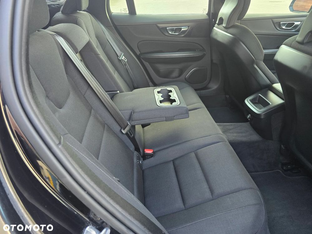 Volvo V60 D4 AWD Geartronic Momentum - 21