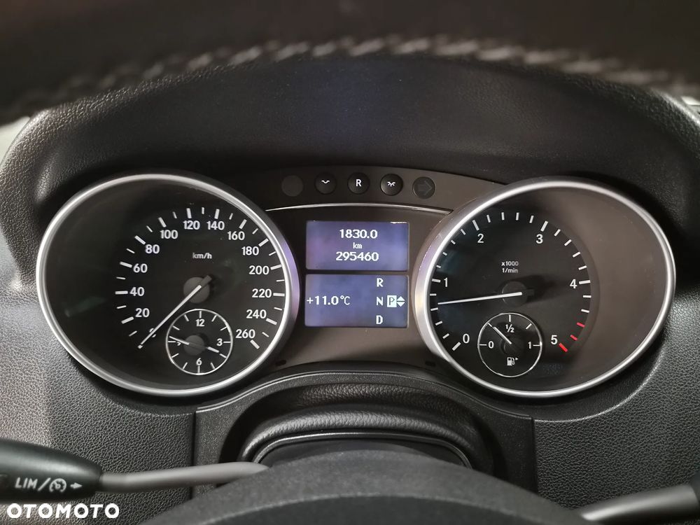 Mercedes-Benz ML - 31