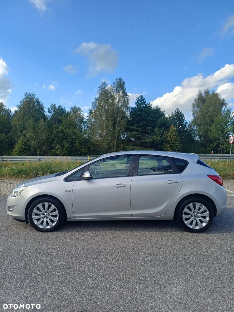 Opel Astra 1.7 CDTI ecoFLEX - 8