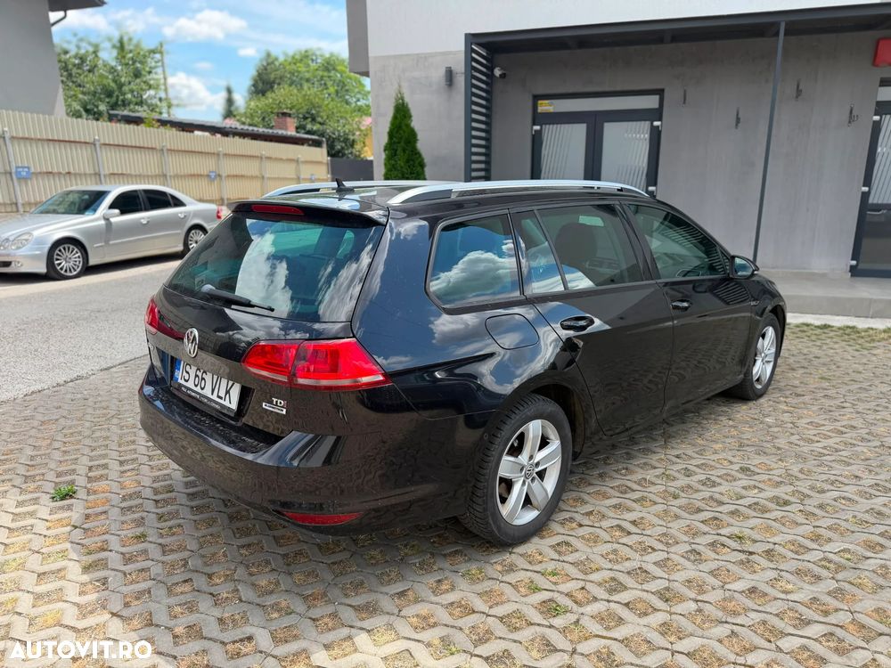 Volkswagen Golf - 3