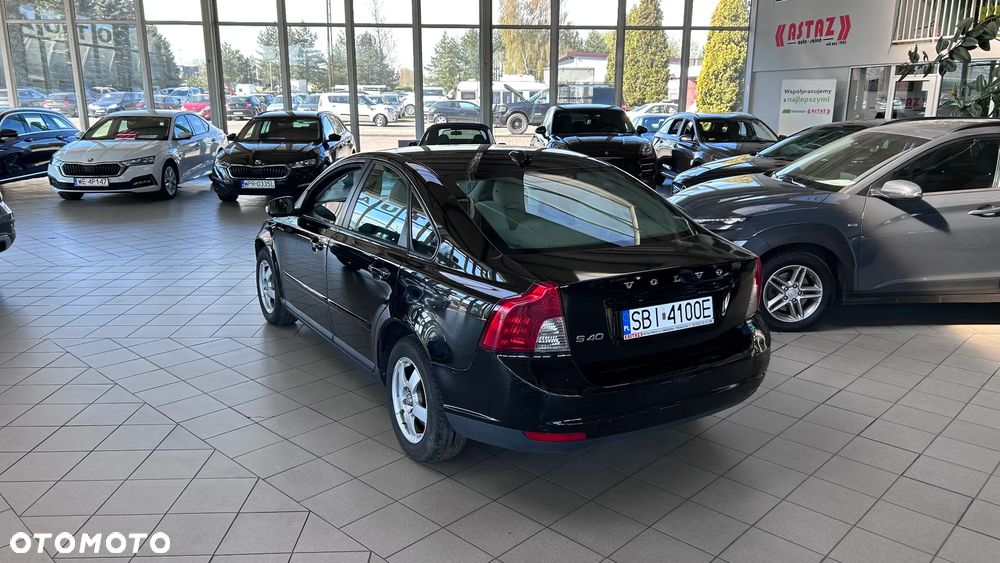 Volvo S40 1.6 Momentum - 6