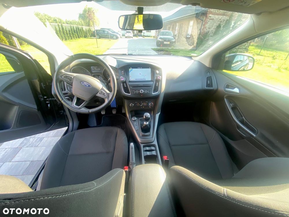 Ford Focus - 10