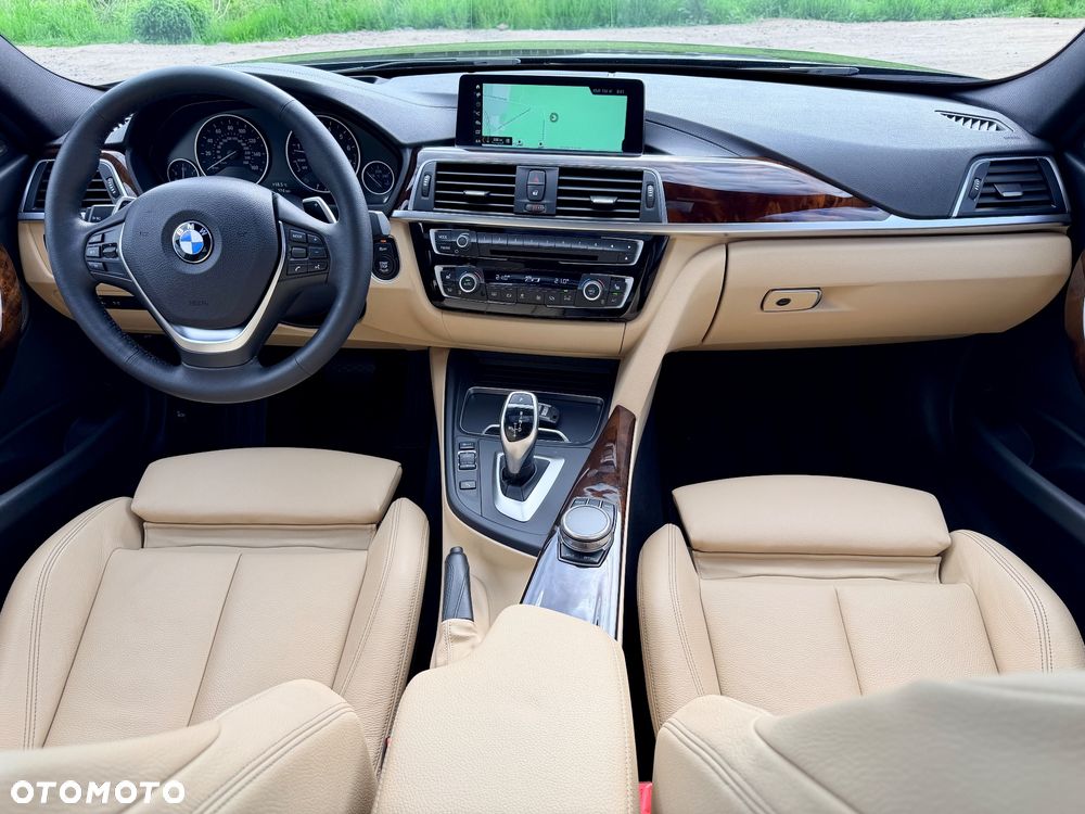 BMW Seria 3 330i Luxury Line - 26