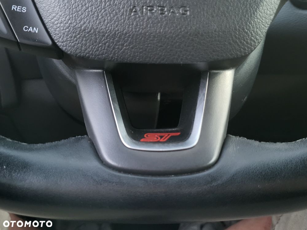 Ford Focus 2.0 TDCi ST-2 PowerShift - 18