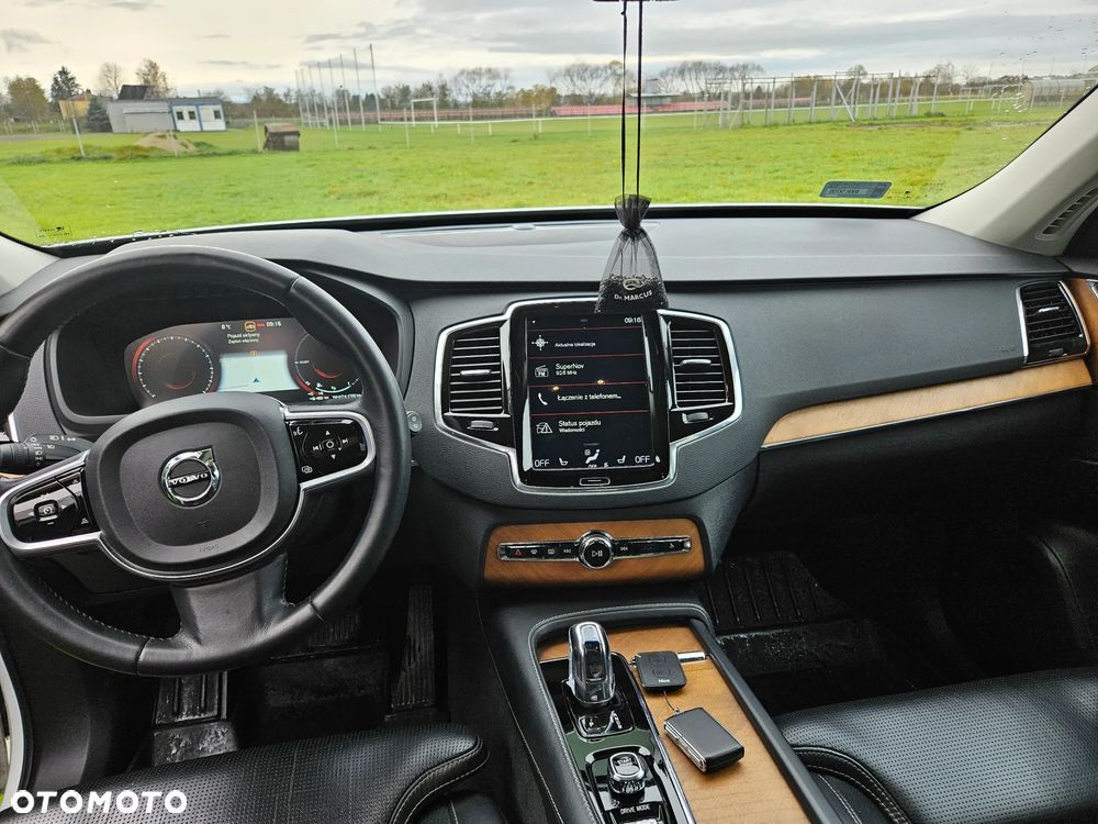 Volvo XC 90 - 13