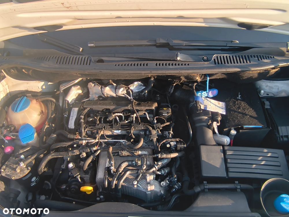 Volkswagen Caddy 2.0 TDI Highline DSG - 24