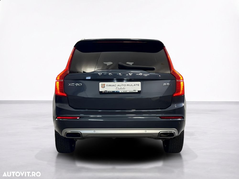 Volvo XC 90 - 5