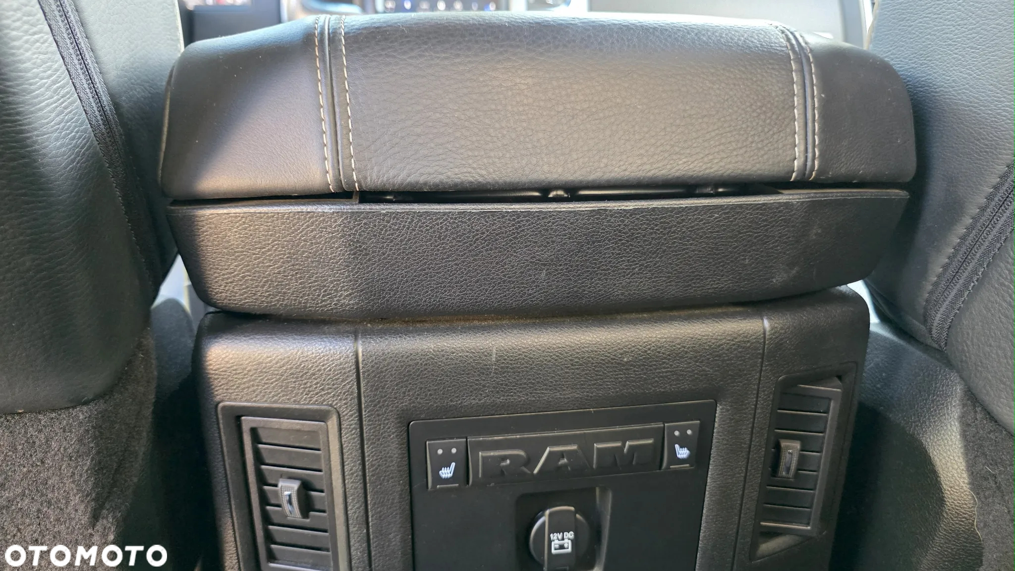 Dodge RAM 1500 5.7 4x4 - 25