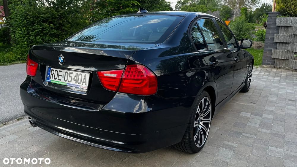 BMW Seria 3 320d xDrive - 3