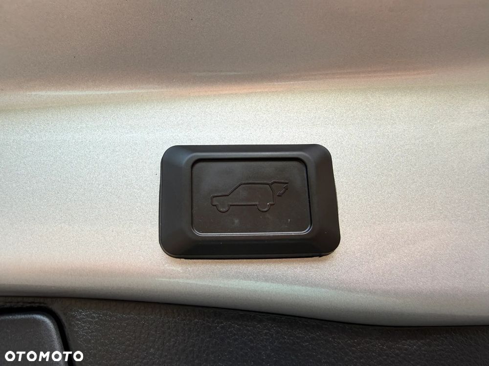 Toyota RAV4 2.5 Hybrid Executive 4x4 - 27