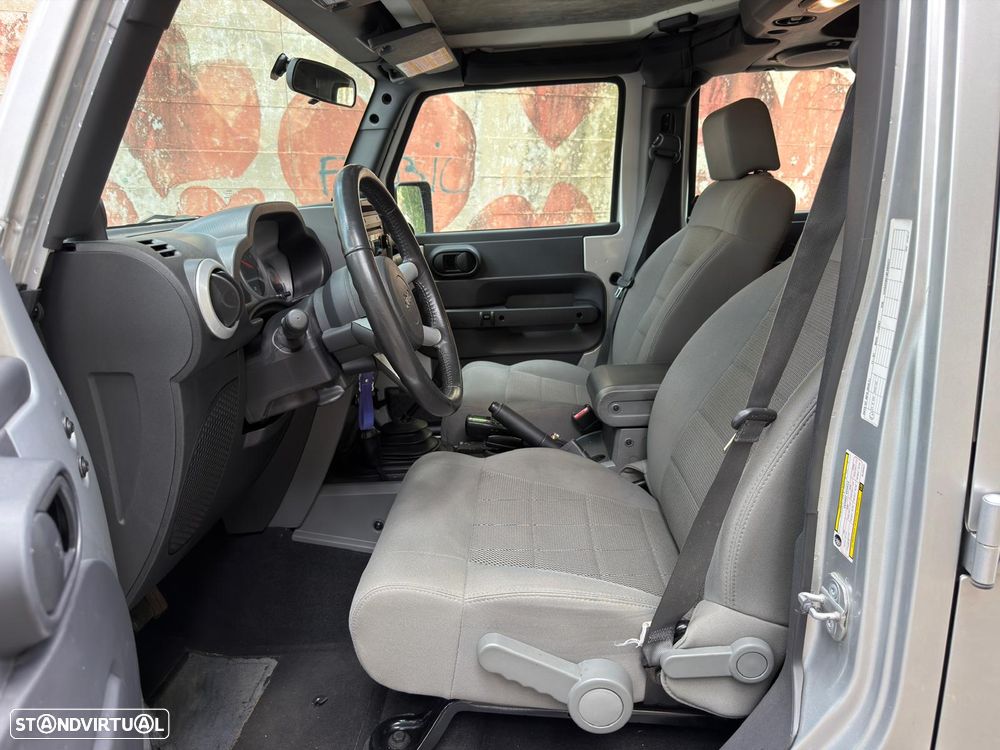 Jeep Wrangler Unlimited 2.8 CRD MTX Sahara - 7